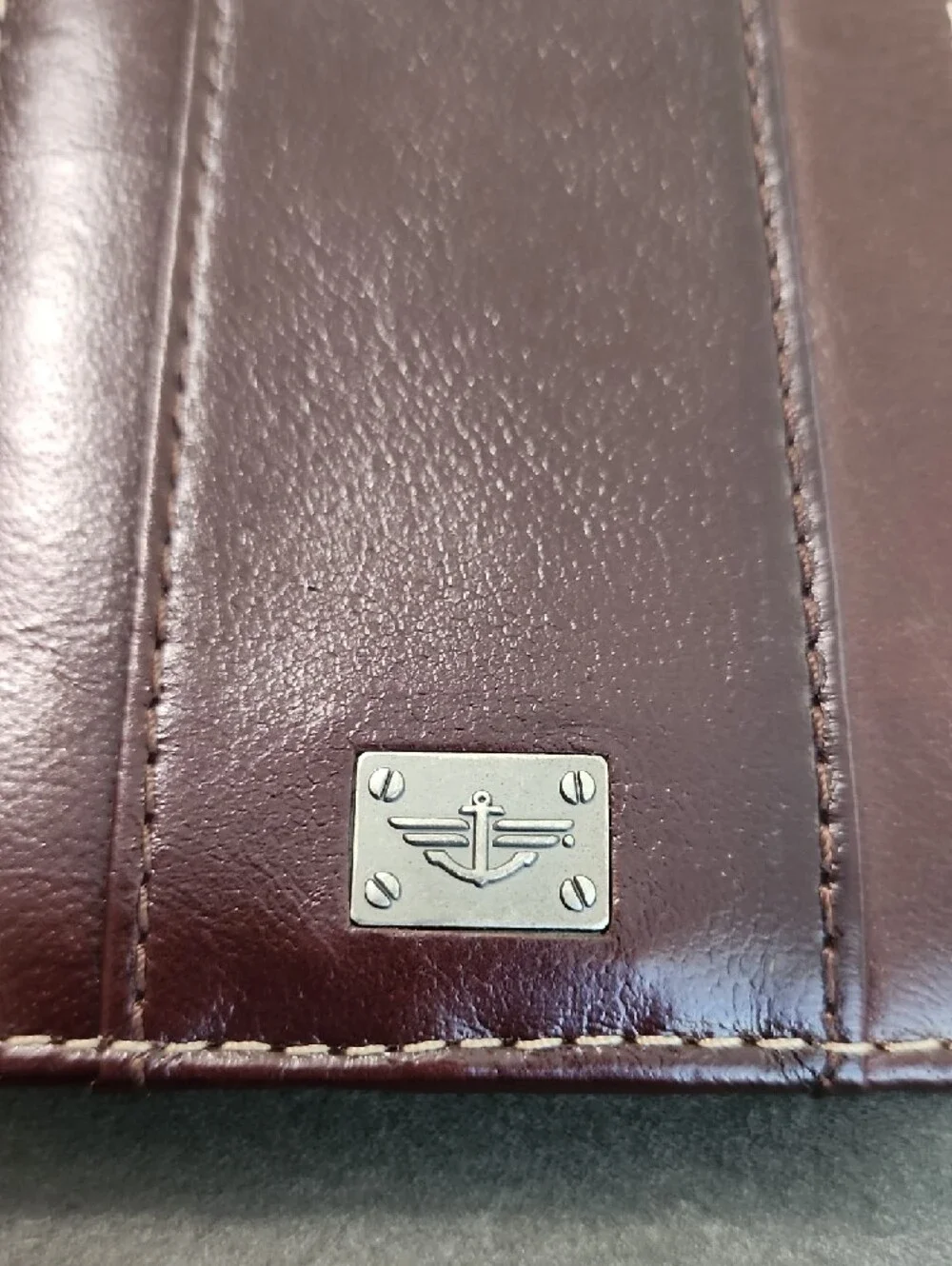 Dockers Genuine Leather Bifold Wallet Brown ID Window
